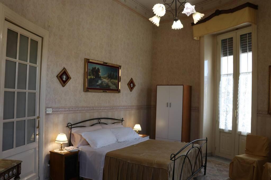Palazzo Vitrano - Tourist Apartment 卡塔尼亚 外观 照片