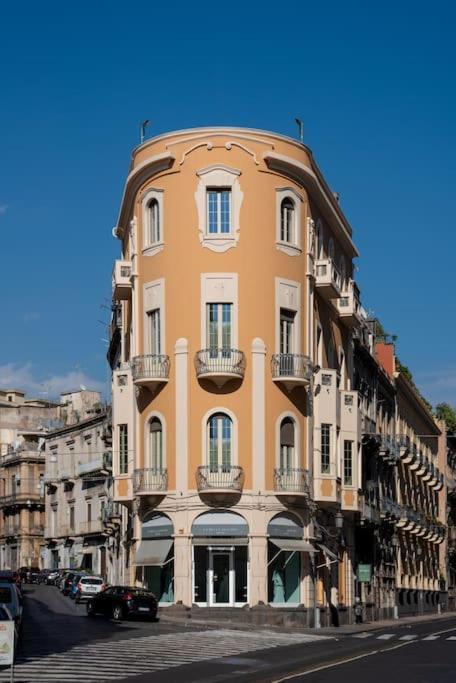 Palazzo Vitrano - Tourist Apartment 卡塔尼亚 外观 照片