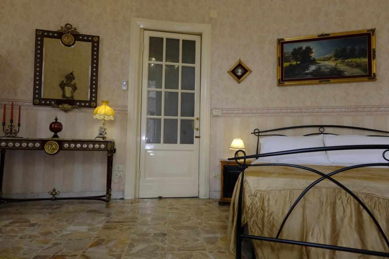 Palazzo Vitrano - Tourist Apartment 卡塔尼亚 外观 照片
