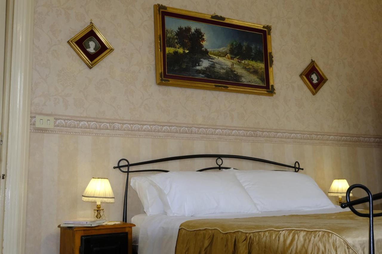 Palazzo Vitrano - Tourist Apartment 卡塔尼亚 外观 照片