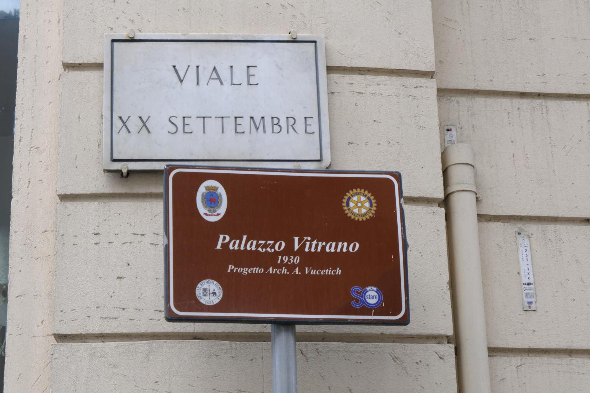 Palazzo Vitrano - Tourist Apartment 卡塔尼亚 外观 照片